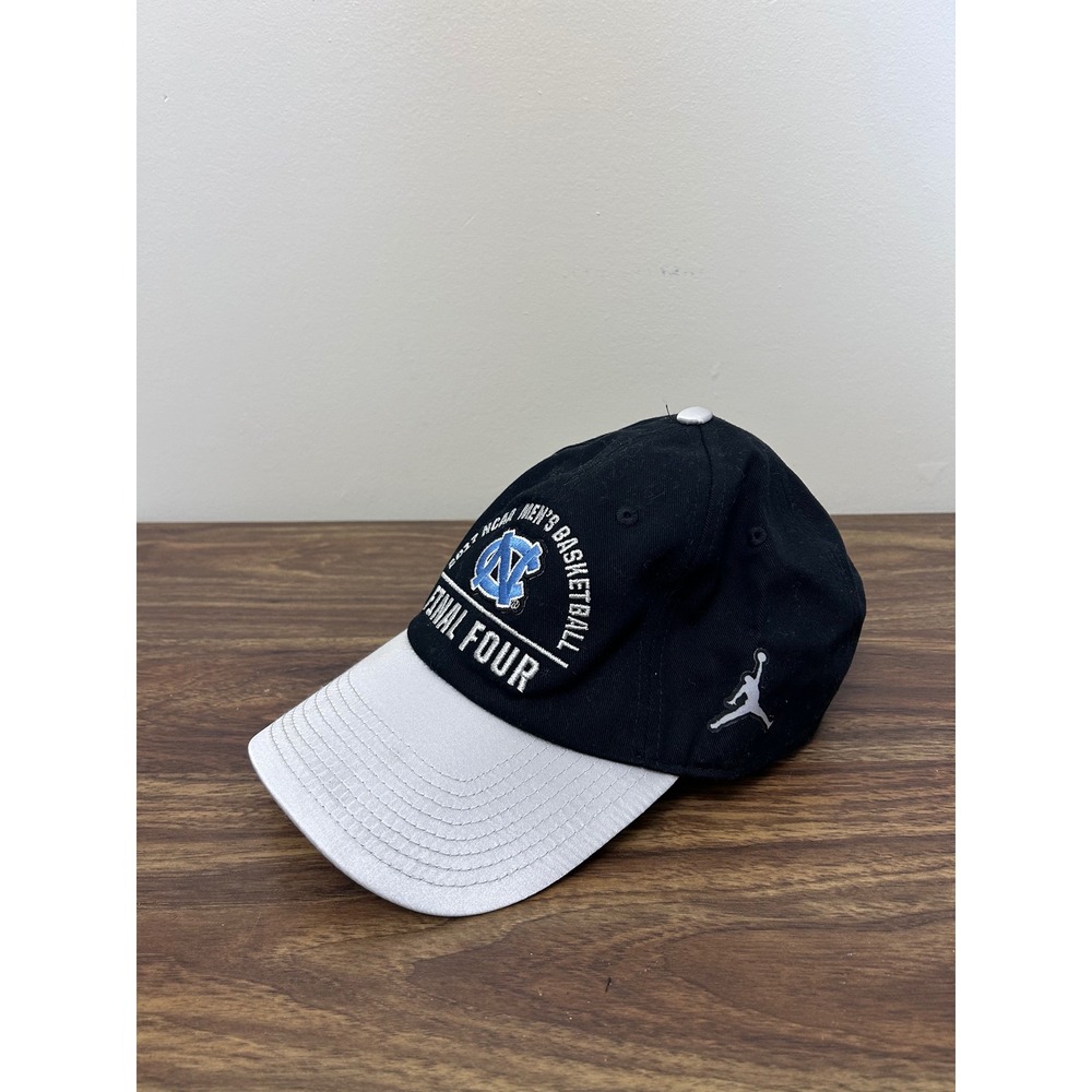 Jordan Brand‎ UNC Tar Heels 2017 NCAA National Champions Snapback Hat Black Silv